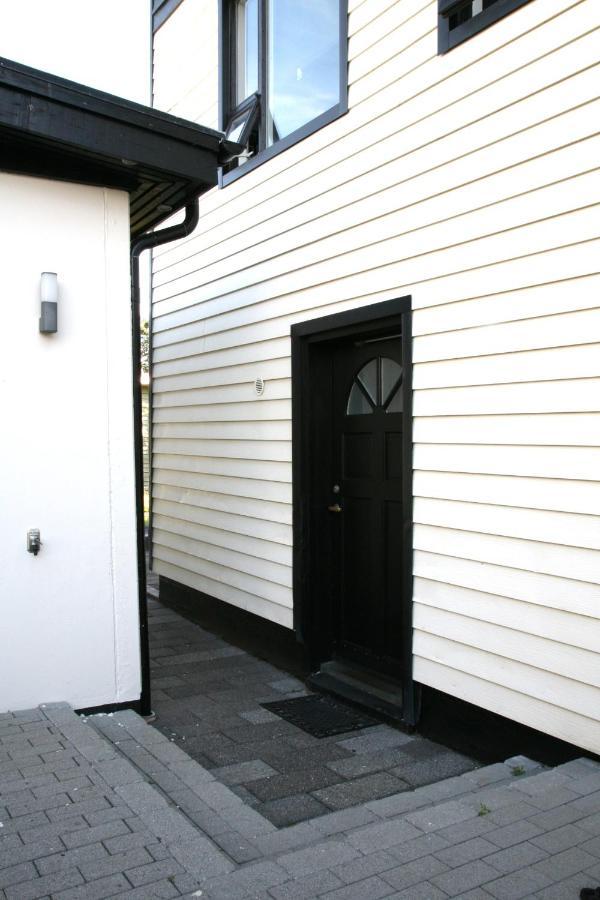 Spacious & Refurbished 1 Bedroom Apartment In Suburban Reykjavik Garthabaer المظهر الخارجي الصورة